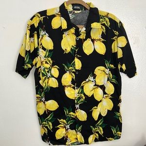 Fun lemon print men’s button down